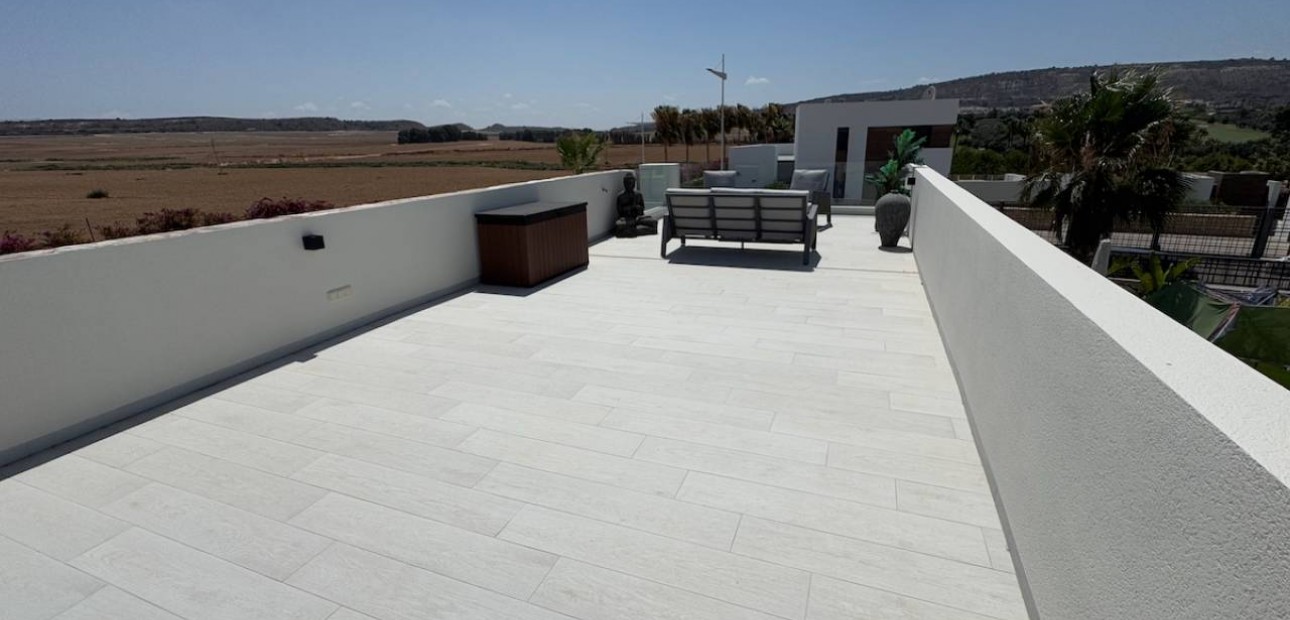 Sale - Villa -
Algorfa - La Finca Golf Resort