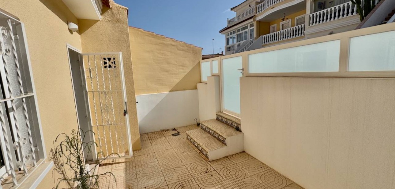 Herverkoop - Villa -
Ciudad Quesada