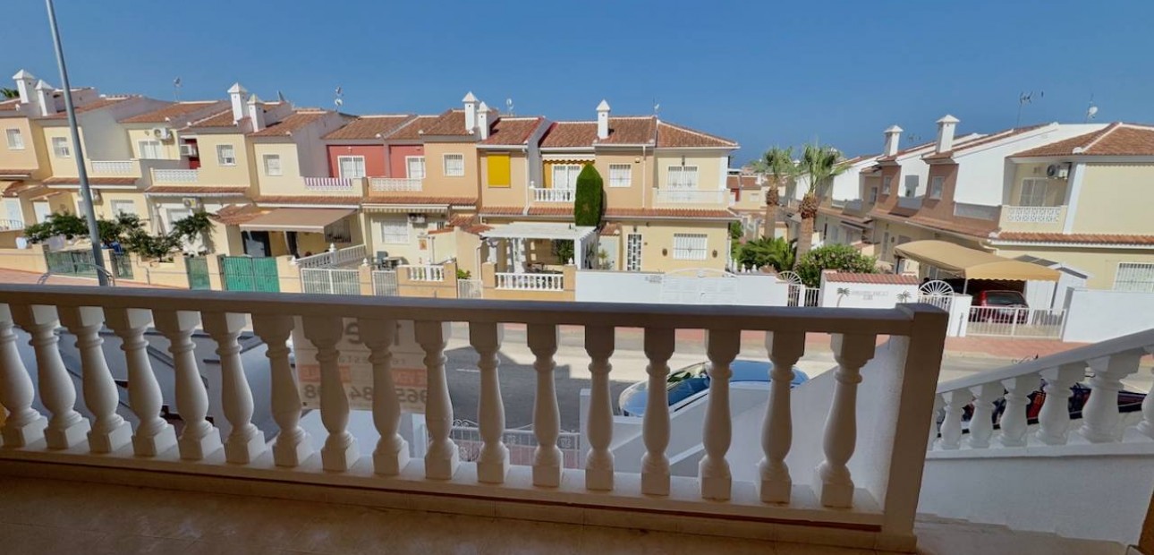 Herverkoop - Villa -
Ciudad Quesada