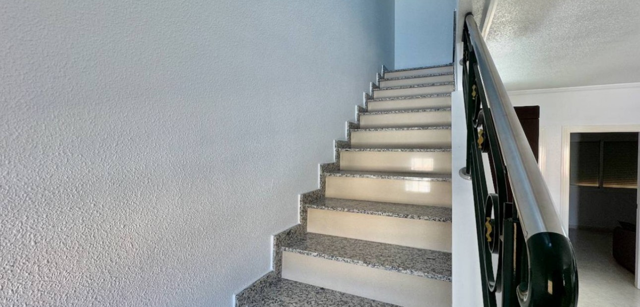 Herverkoop - Villa -
Ciudad Quesada