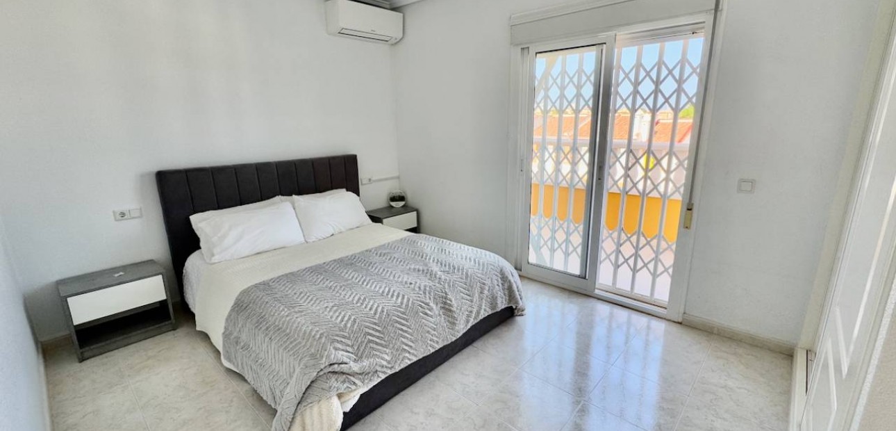 Herverkoop - Villa -
Ciudad Quesada