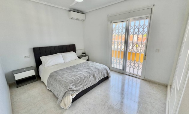 Herverkoop - Villa -
Ciudad Quesada