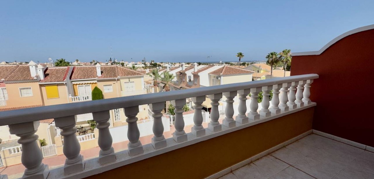 Herverkoop - Villa -
Ciudad Quesada