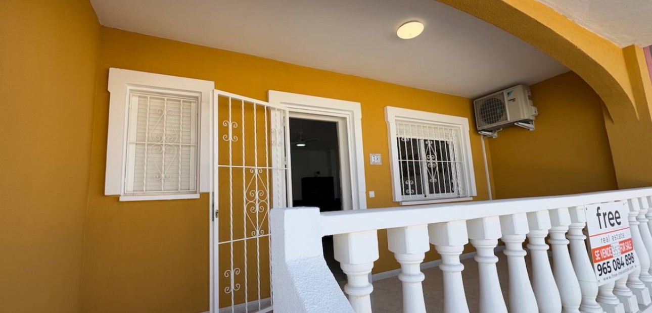 Herverkoop - Villa -
Ciudad Quesada