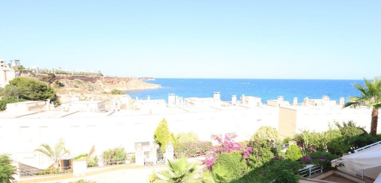 Sale - Terraced house -
Orihuela Costa - Agua Marina