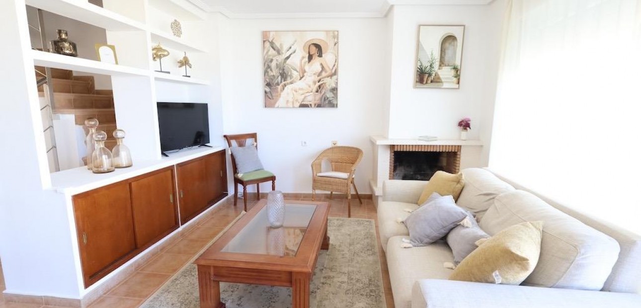Sale - Terraced house -
Orihuela Costa - Agua Marina