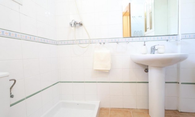 Sale - Terraced house -
Orihuela Costa - Agua Marina