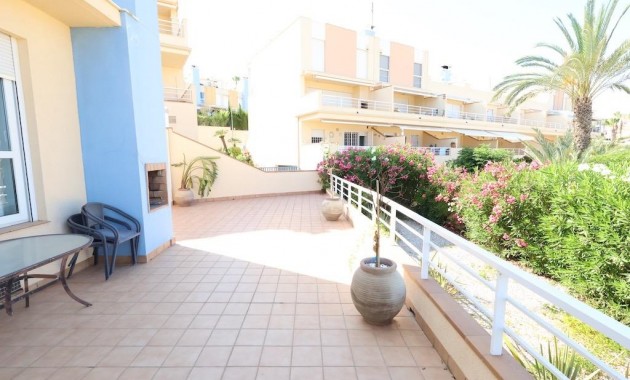 Sale - Terraced house -
Orihuela Costa - Agua Marina
