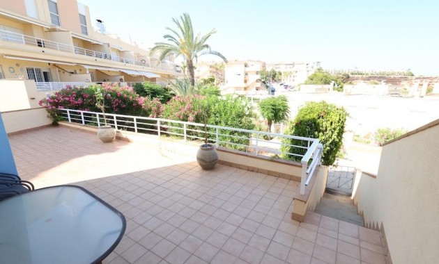 Sale - Terraced house -
Orihuela Costa - Agua Marina