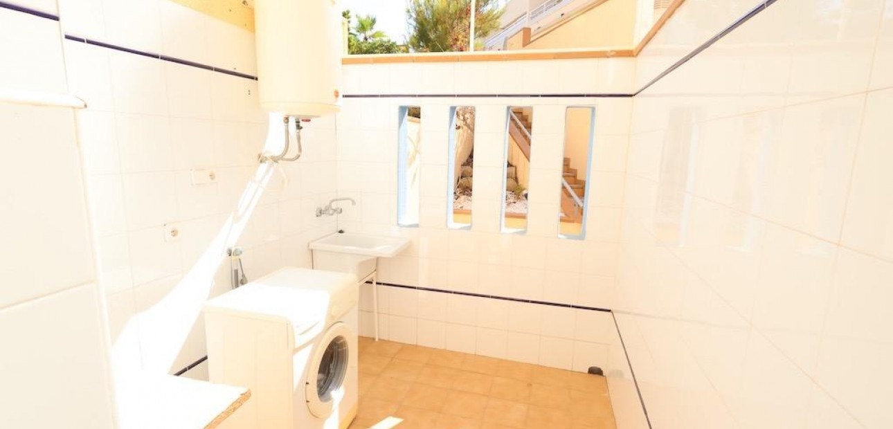Sale - Terraced house -
Orihuela Costa - Agua Marina