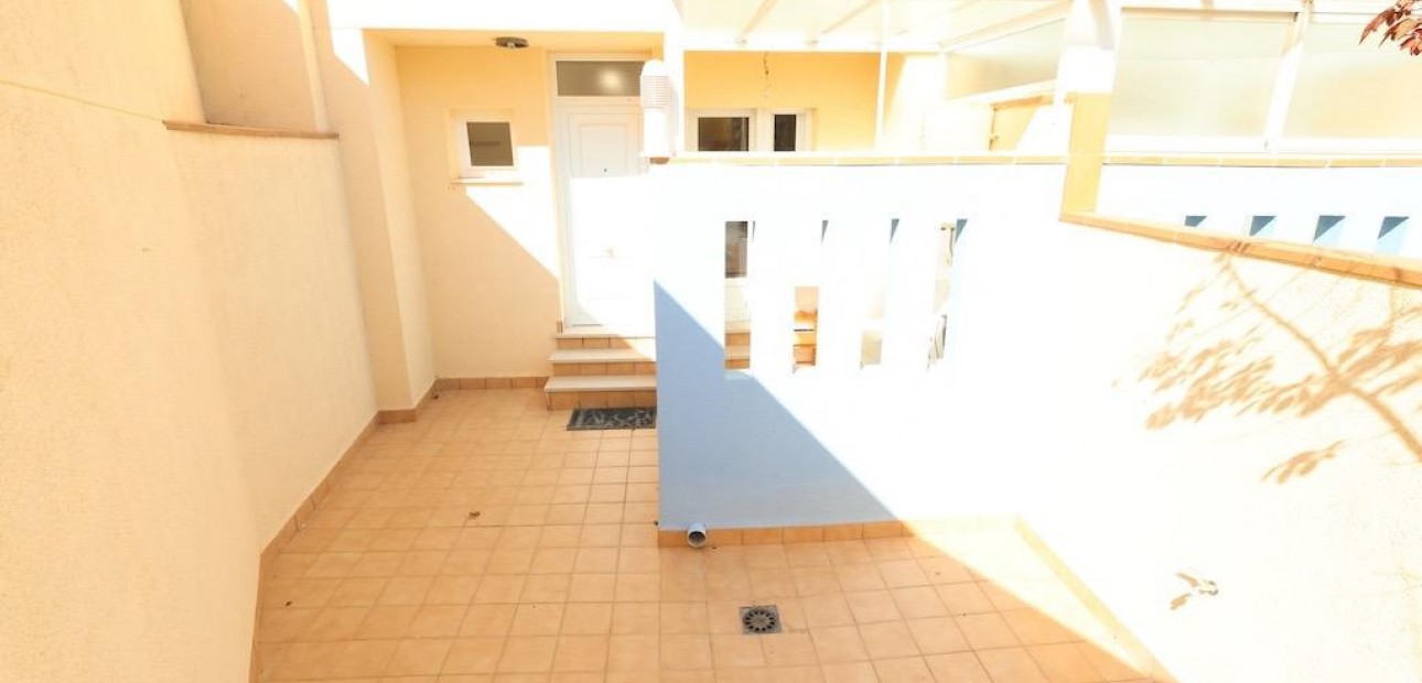 Sale - Terraced house -
Orihuela Costa - Agua Marina