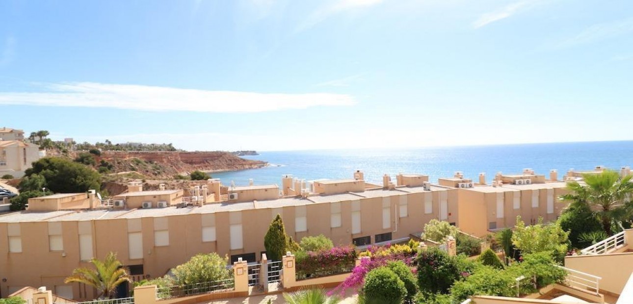 Sale - Terraced house -
Orihuela Costa - Agua Marina