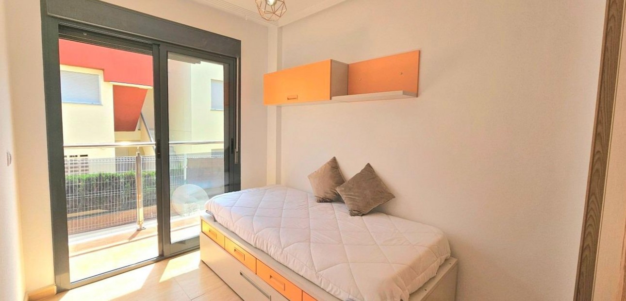 Herverkoop - Villa -
Torrevieja - torrevieja