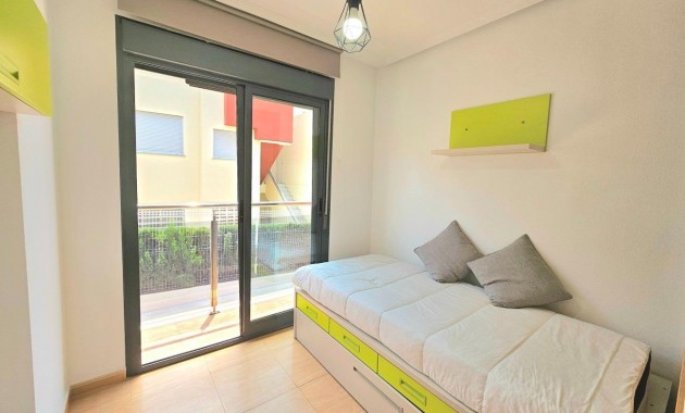 Herverkoop - Villa -
Torrevieja - torrevieja