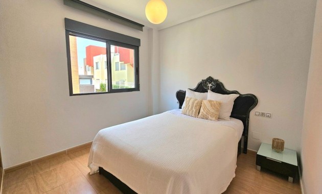 Herverkoop - Villa -
Torrevieja - torrevieja