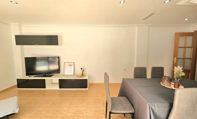 Herverkoop - Villa -
Torrevieja - torrevieja