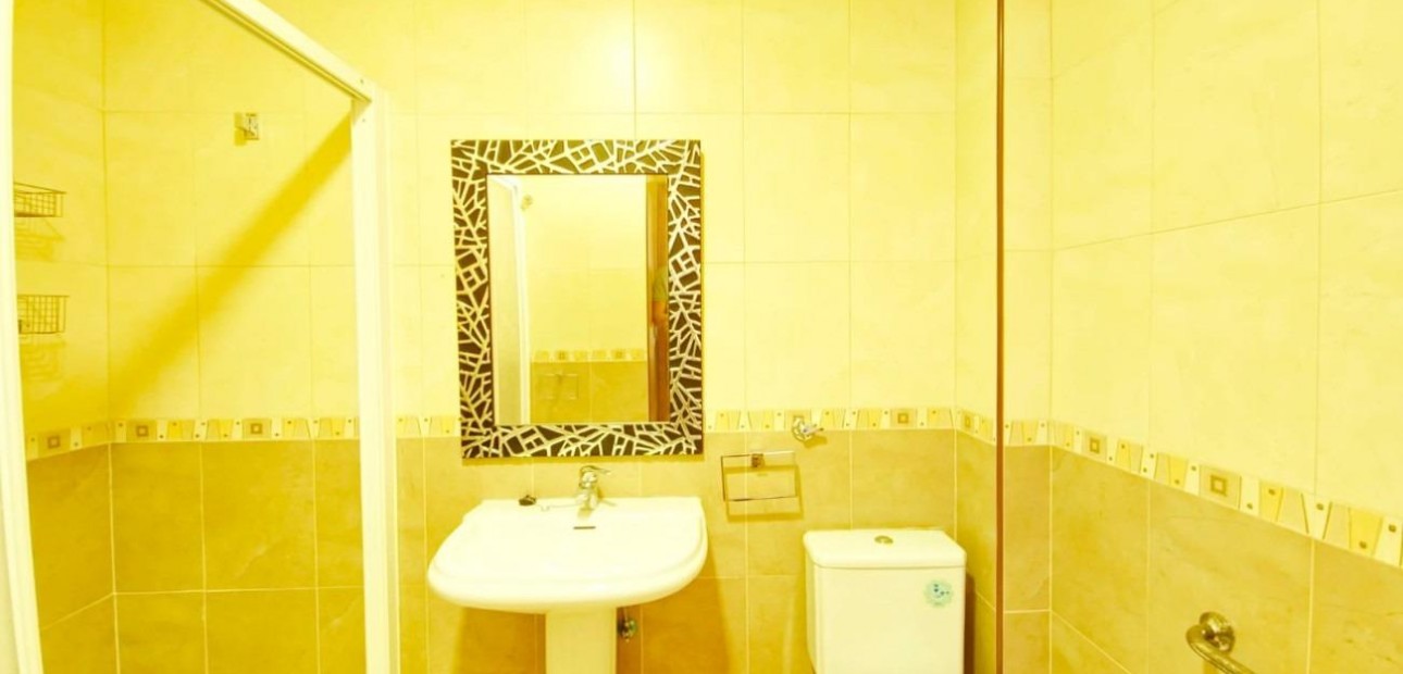 Venta - Apartamento / piso -
Torrevieja - La Mata