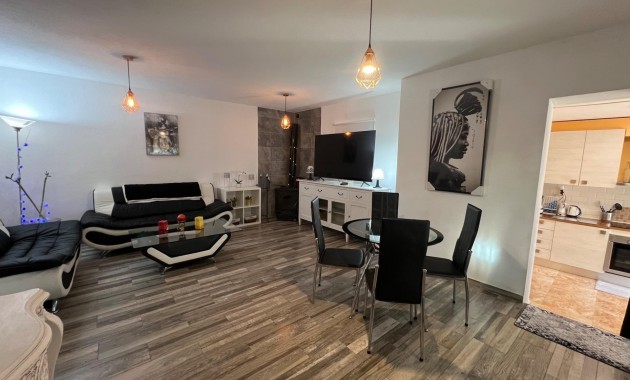 Sale - Villa -
Torrevieja - Playa del cura