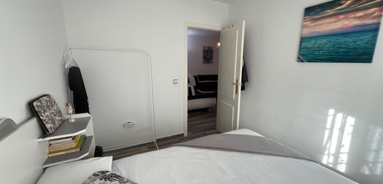 Sale - Villa -
Torrevieja - Playa del cura