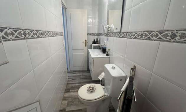 Sale - Villa -
Torrevieja - Playa del cura