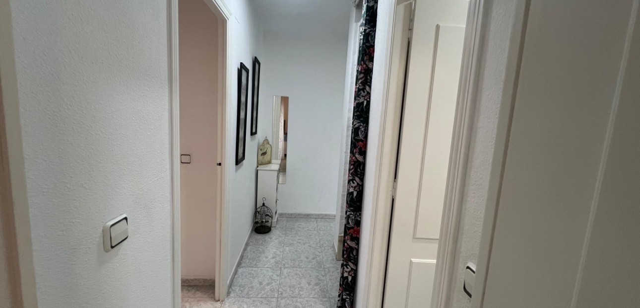 Sale - Villa -
Torrevieja - Playa del cura