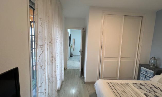 Sale - Villa -
Torrevieja - Playa del cura