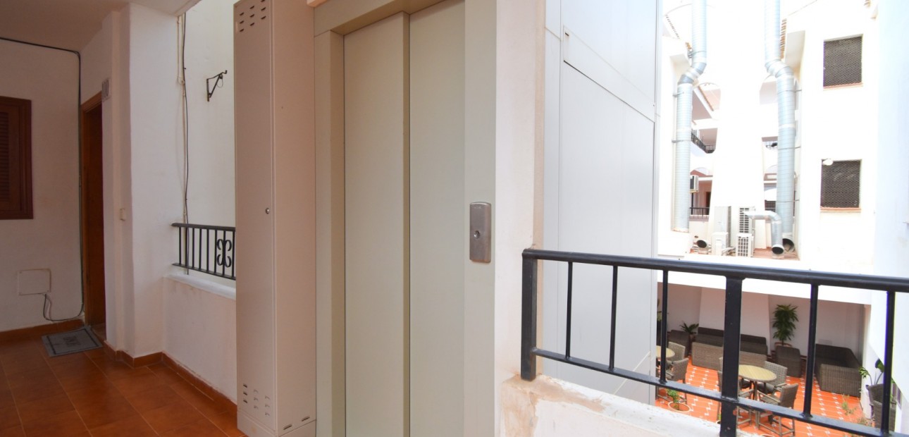 Herverkoop - Appartement / flat -
Orihuela Costa - Villamartin