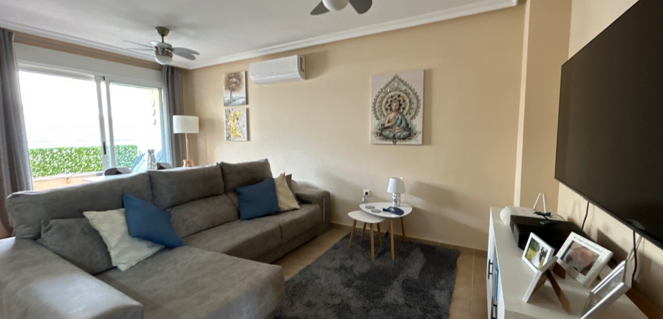 Sale - Apartment / flat -
Jacarilla