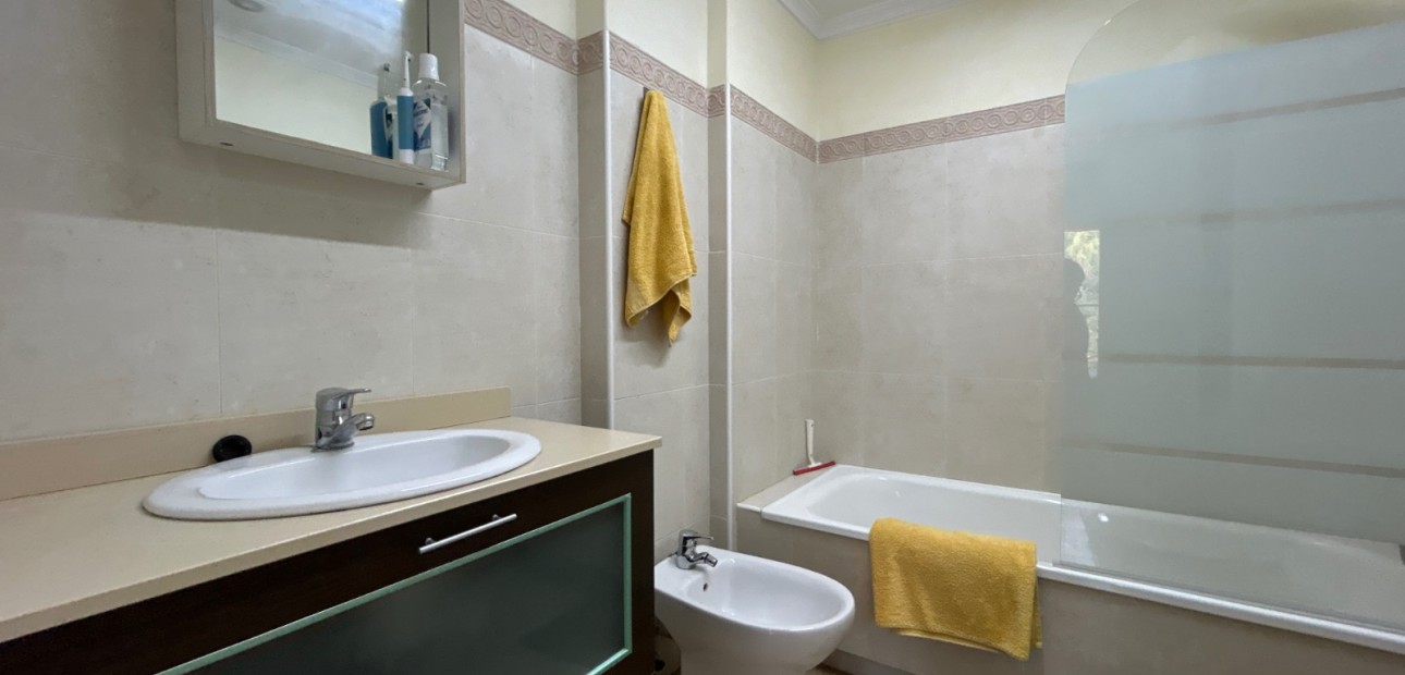 Sale - Apartment / flat -
Jacarilla