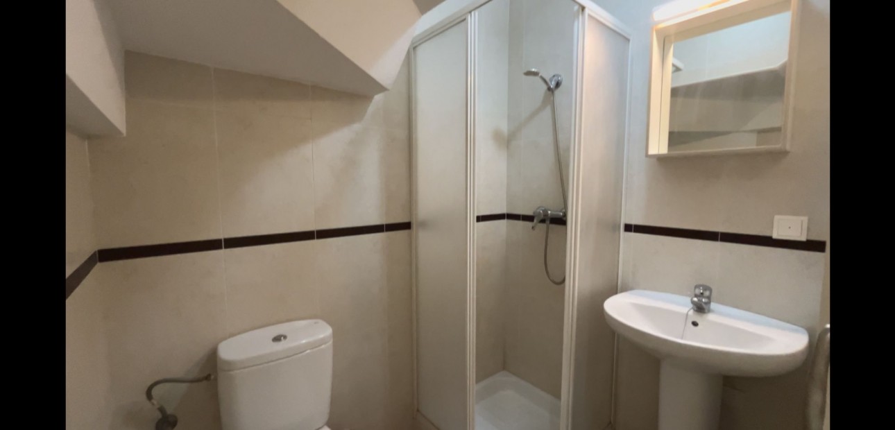 Sale - Apartment / flat -
Jacarilla