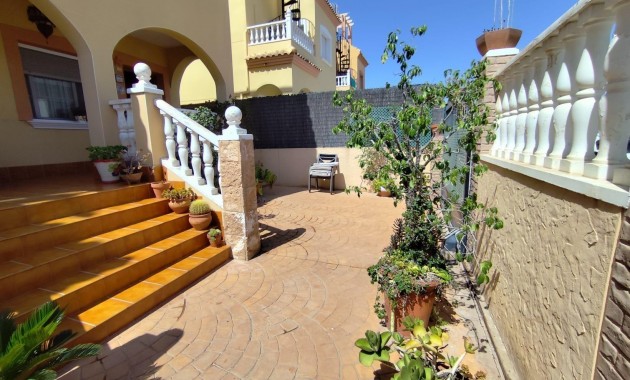 Herverkoop - Villa -
Torrevieja - Aguas nuevas 2