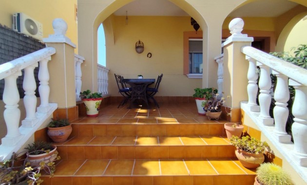 Herverkoop - Villa -
Torrevieja - Aguas nuevas 2