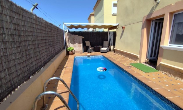 Herverkoop - Villa -
Torrevieja - Aguas nuevas 2