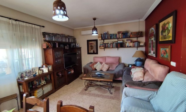 Herverkoop - Villa -
Torrevieja - Aguas nuevas 2