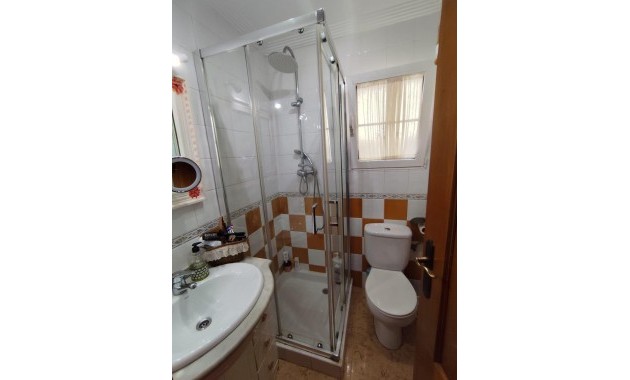 Herverkoop - Villa -
Torrevieja - Aguas nuevas 2