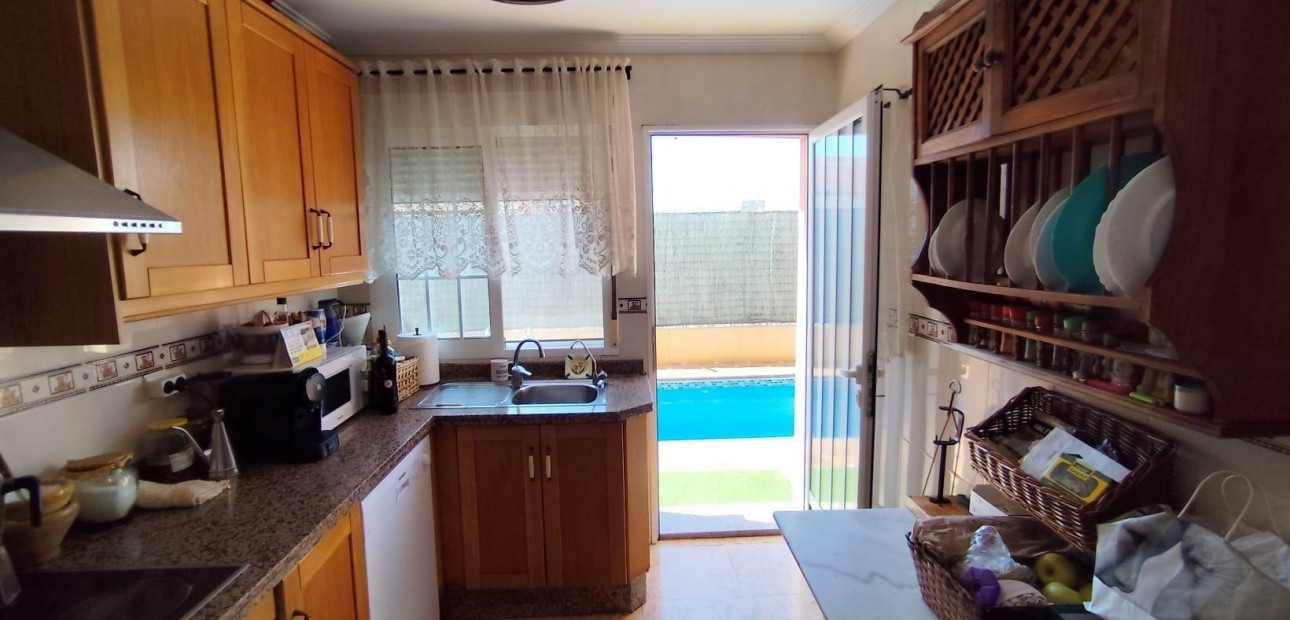 Herverkoop - Villa -
Torrevieja - Aguas nuevas 2