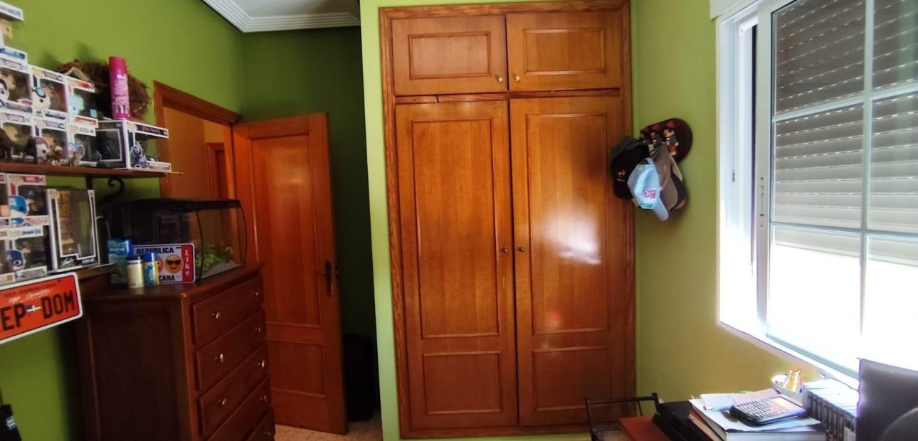 Herverkoop - Villa -
Torrevieja - Aguas nuevas 2