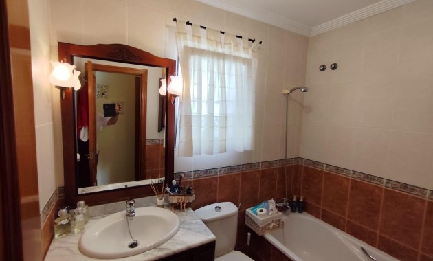 Herverkoop - Villa -
Torrevieja - Aguas nuevas 2