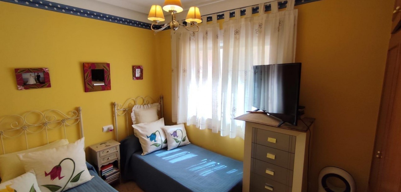 Herverkoop - Villa -
Torrevieja - Aguas nuevas 2