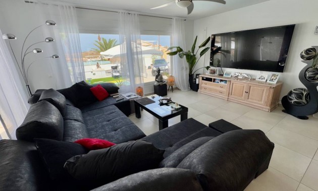 Venta - Villa -
Ciudad Quesada