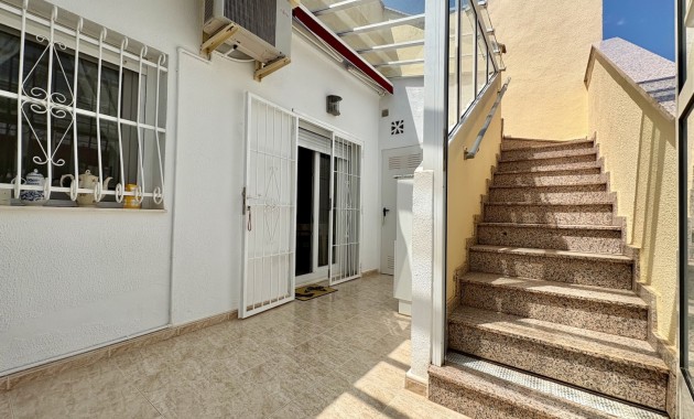 Herverkoop - Adosado -
Ciudad Quesada - Rojales