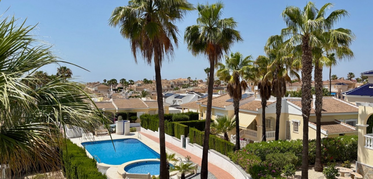 Herverkoop - Adosado -
Ciudad Quesada - Rojales