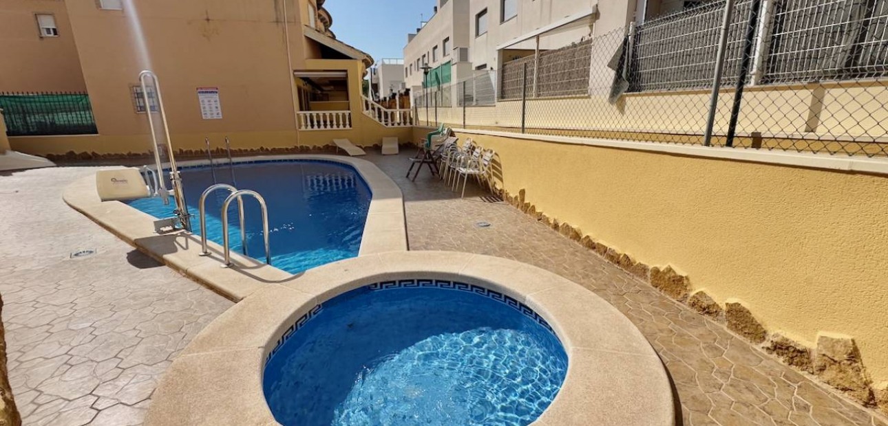 Sale - Townhouse -
Guardamar del Segura