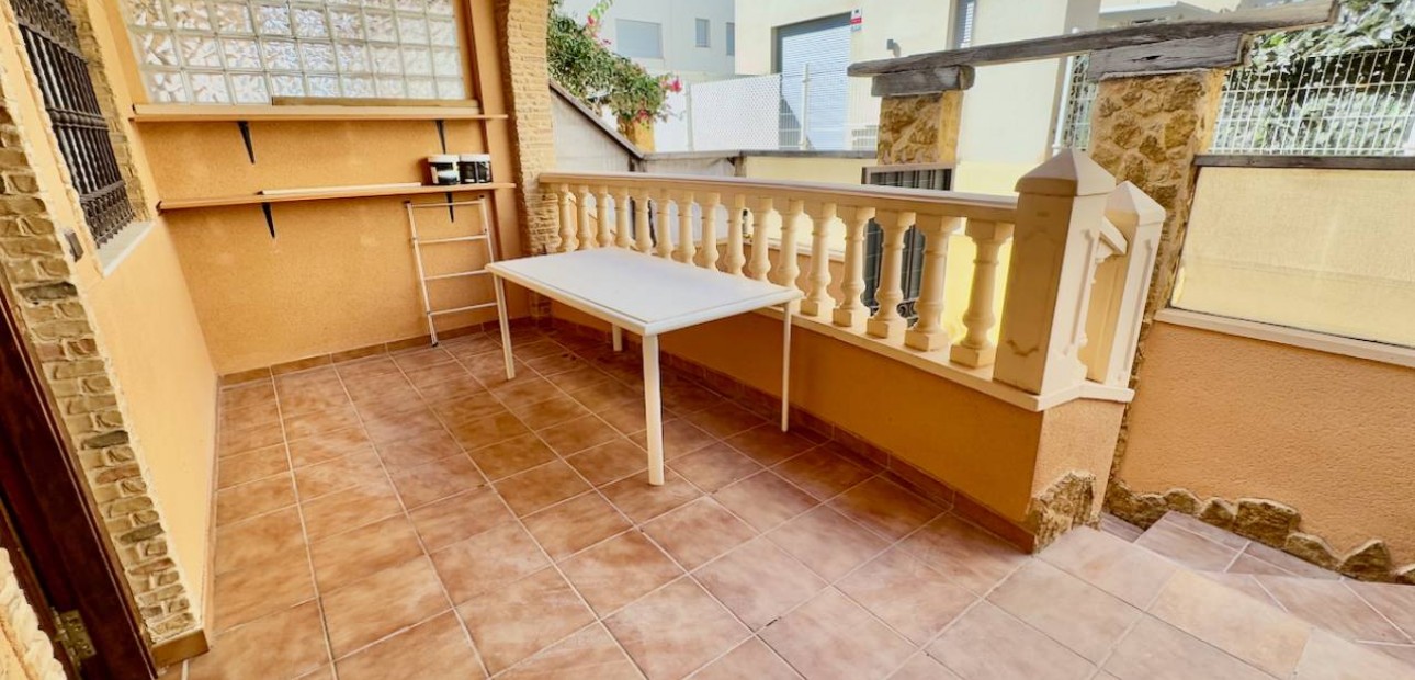 Sale - Townhouse -
Guardamar del Segura