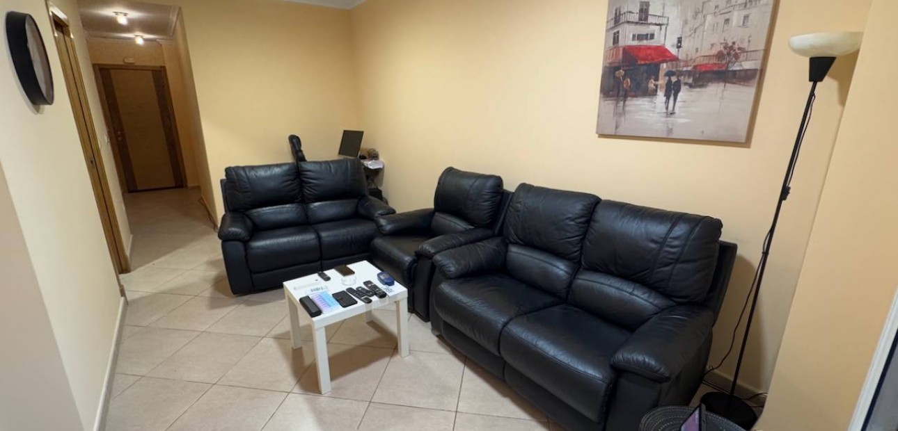 Venta - Apartamento / piso -
Formentera del Segura
