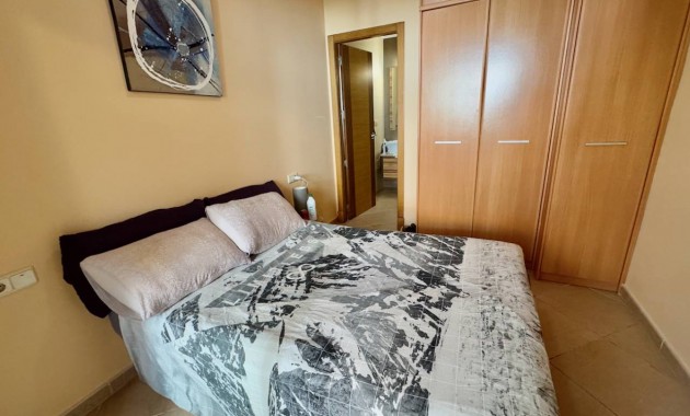 Venta - Apartamento / piso -
Formentera del Segura
