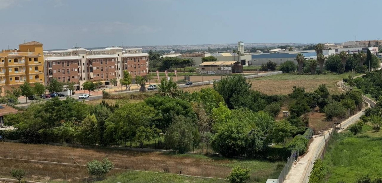 Venta - Apartamento / piso -
Formentera del Segura