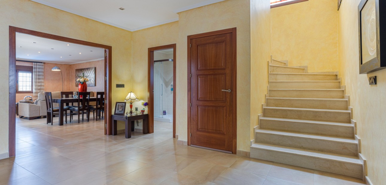 Herverkoop - Detached Villa -
Los Montesinos - La herrada