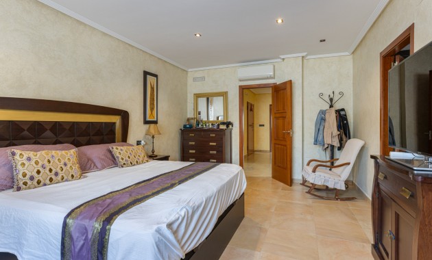 Herverkoop - Detached Villa -
Los Montesinos - La herrada