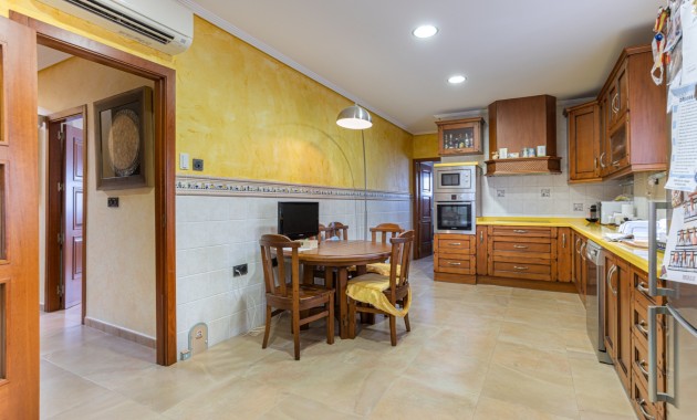 Herverkoop - Detached Villa -
Los Montesinos - La herrada